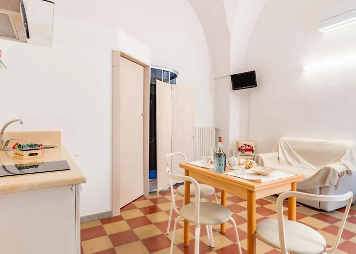 γενος - Ghenos אוסטוני